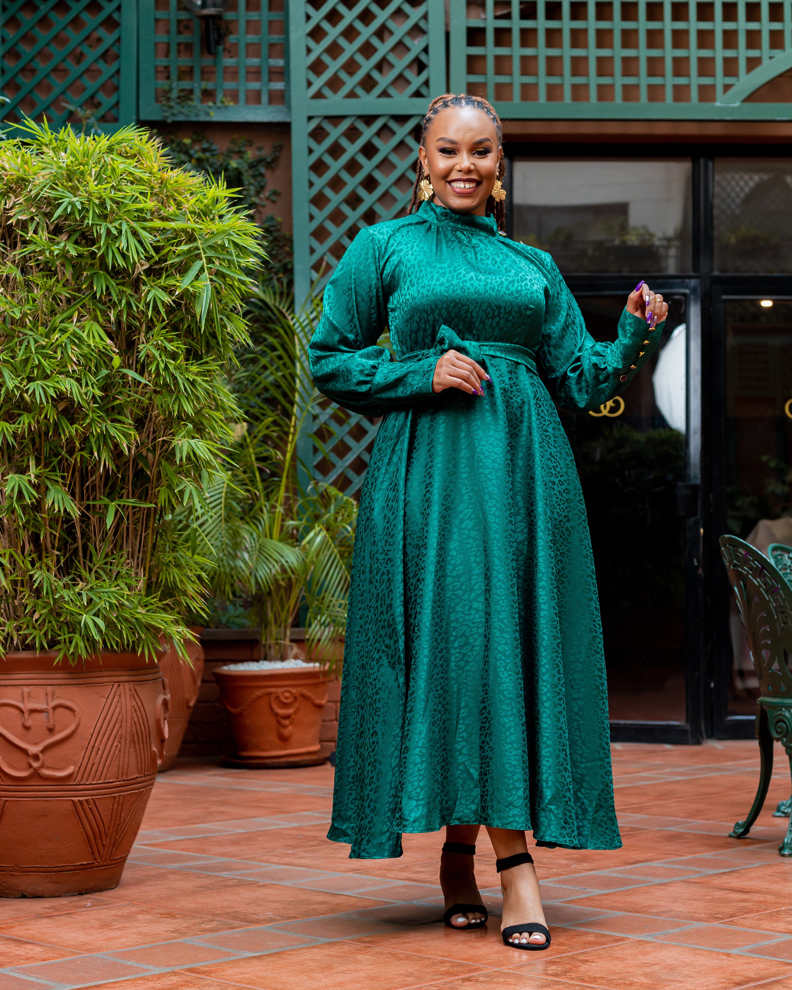Emerald green vintage style dress deals