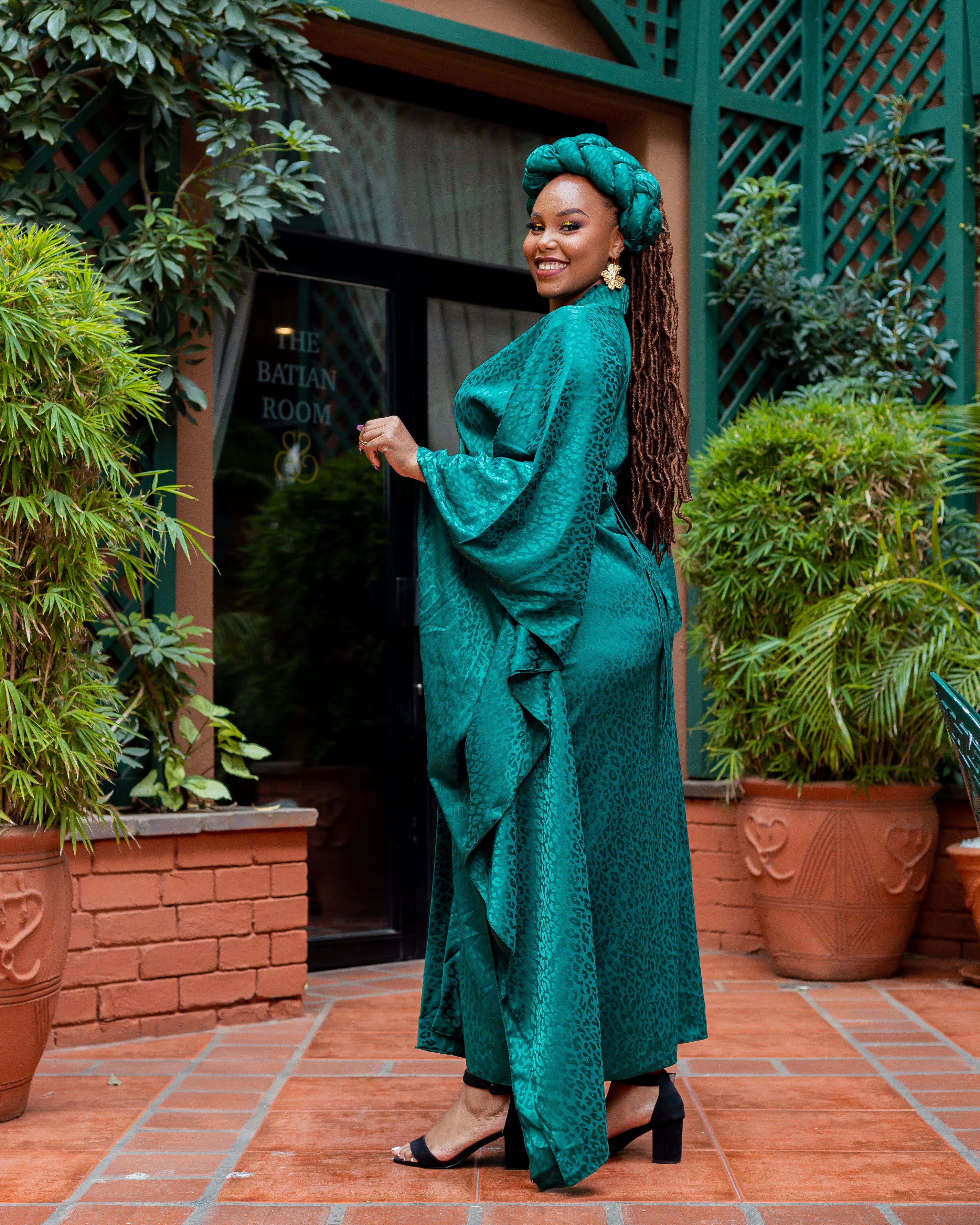 Emerald green kaftan deals