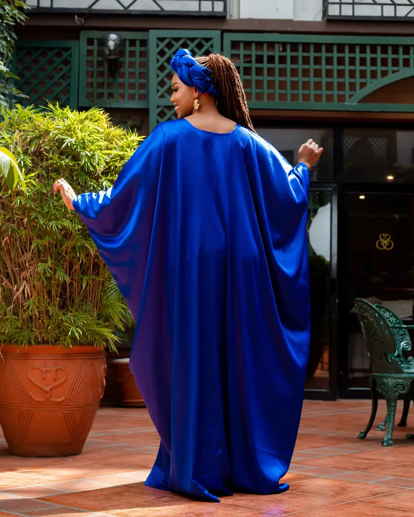 Akado3 Royal blue 3.webp