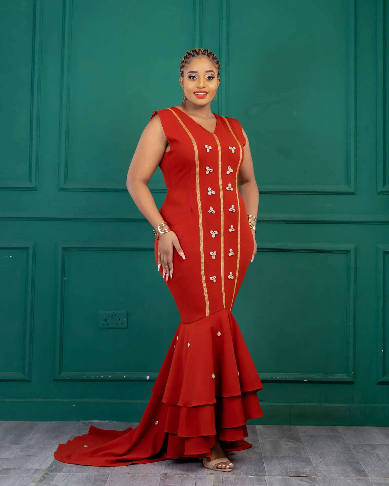 [Brown] Munyaka Traditional Dress (2XS)