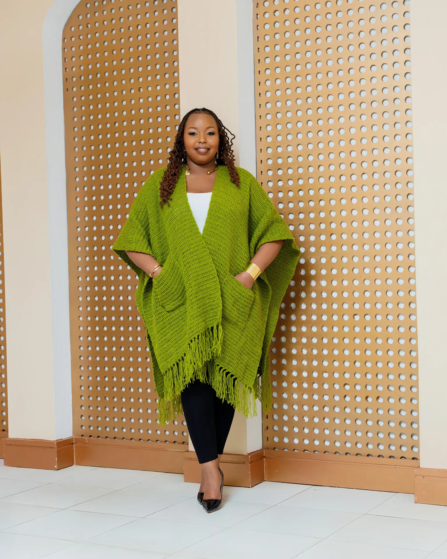 [JUNGLE GREEN] Iltilal Hand Knitted Poncho - Jungle Green
