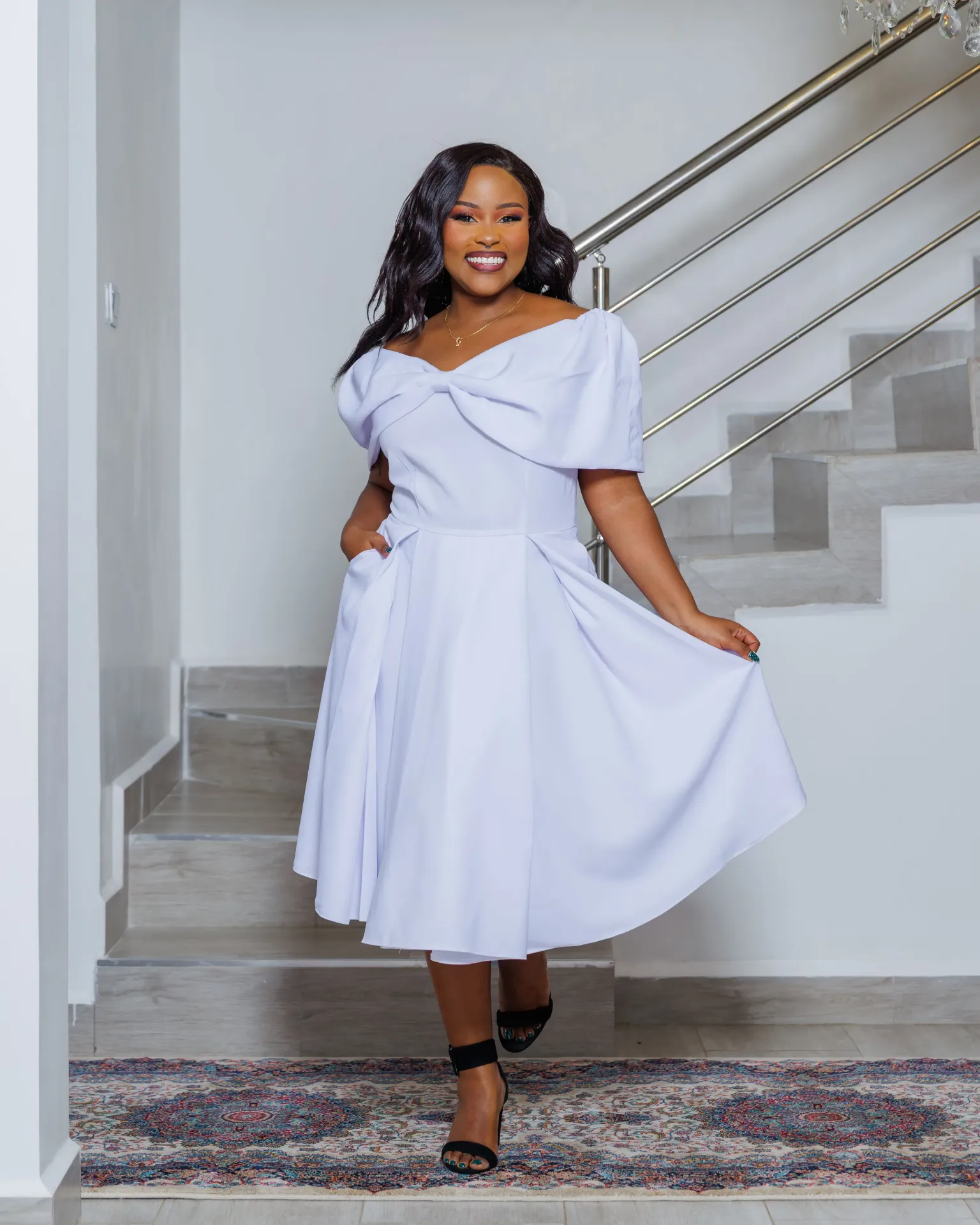 Shikondi Knee Length Dress White (2XS)